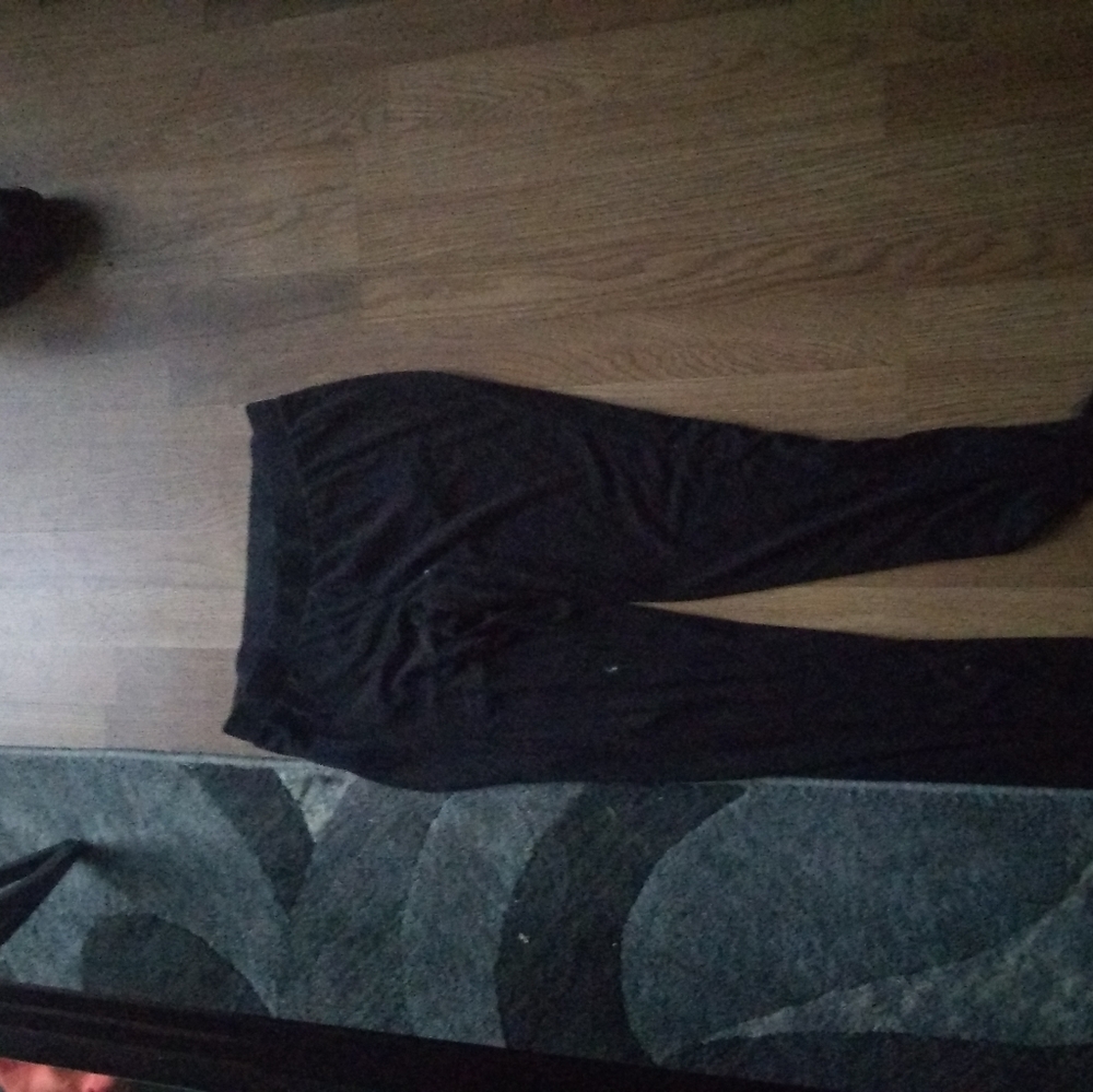 Black leggings